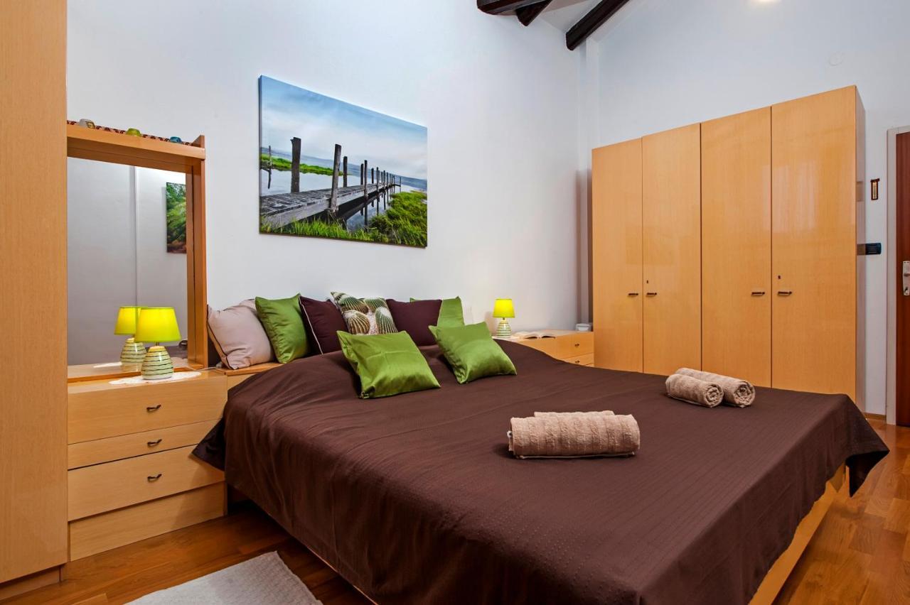Rovigno Bella Sea View Apartment Exterior foto